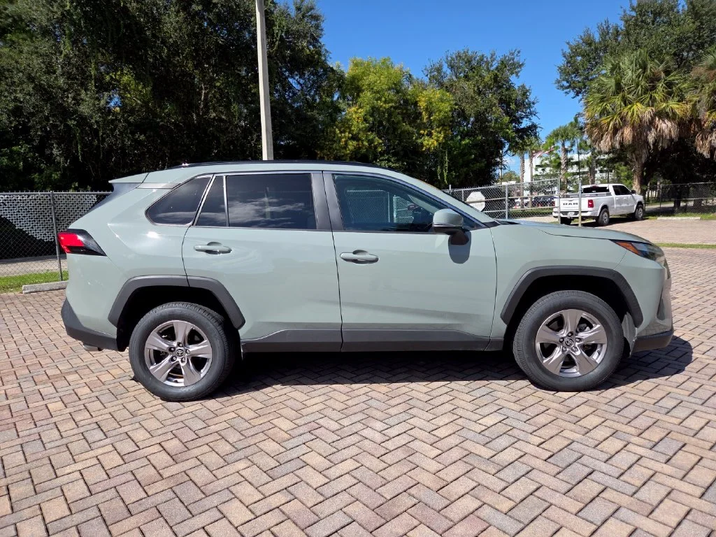 Used 2022 Gray Toyota XLE image 12