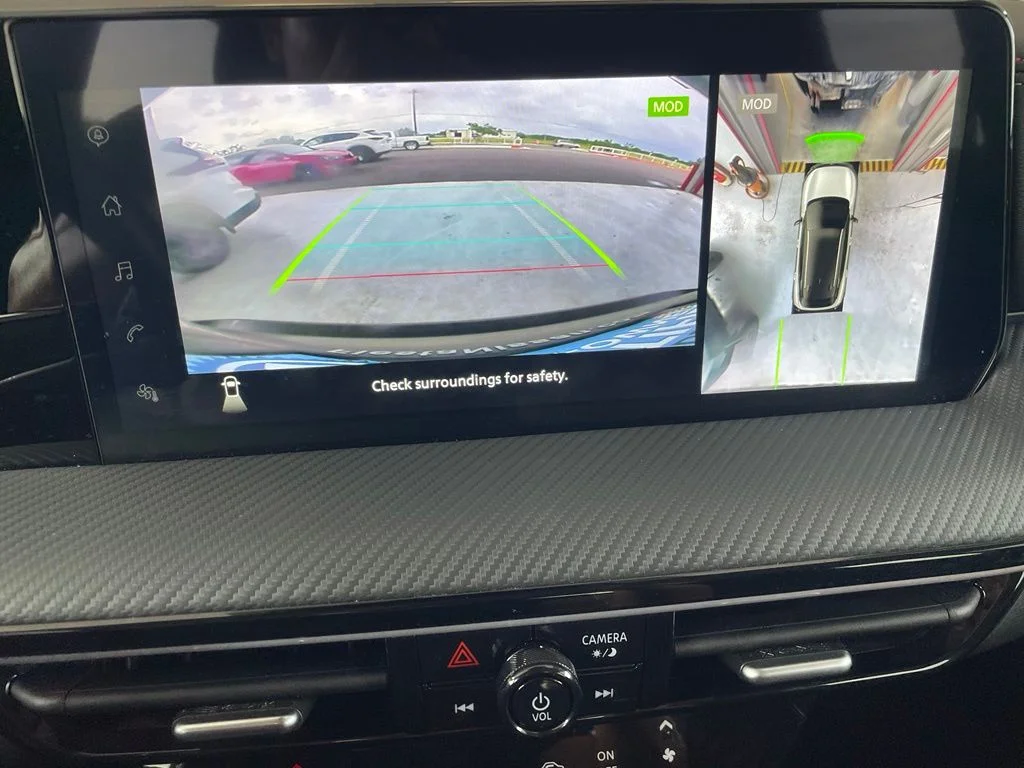 Used 2025 Brown Nissan SR image 8