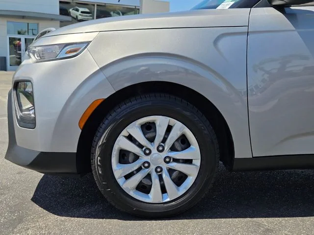 Used 2022 Gray Kia LX image 9