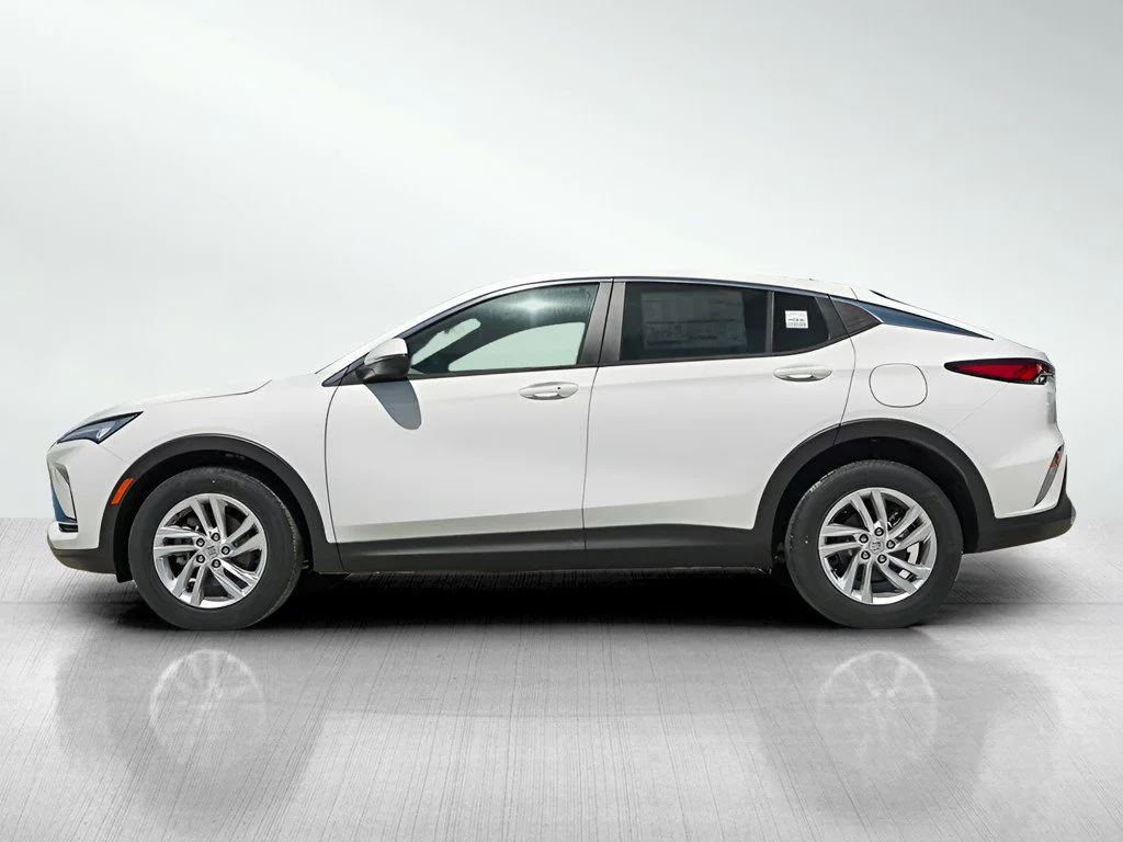 New 2026 Summit White Buick Preferred image 3