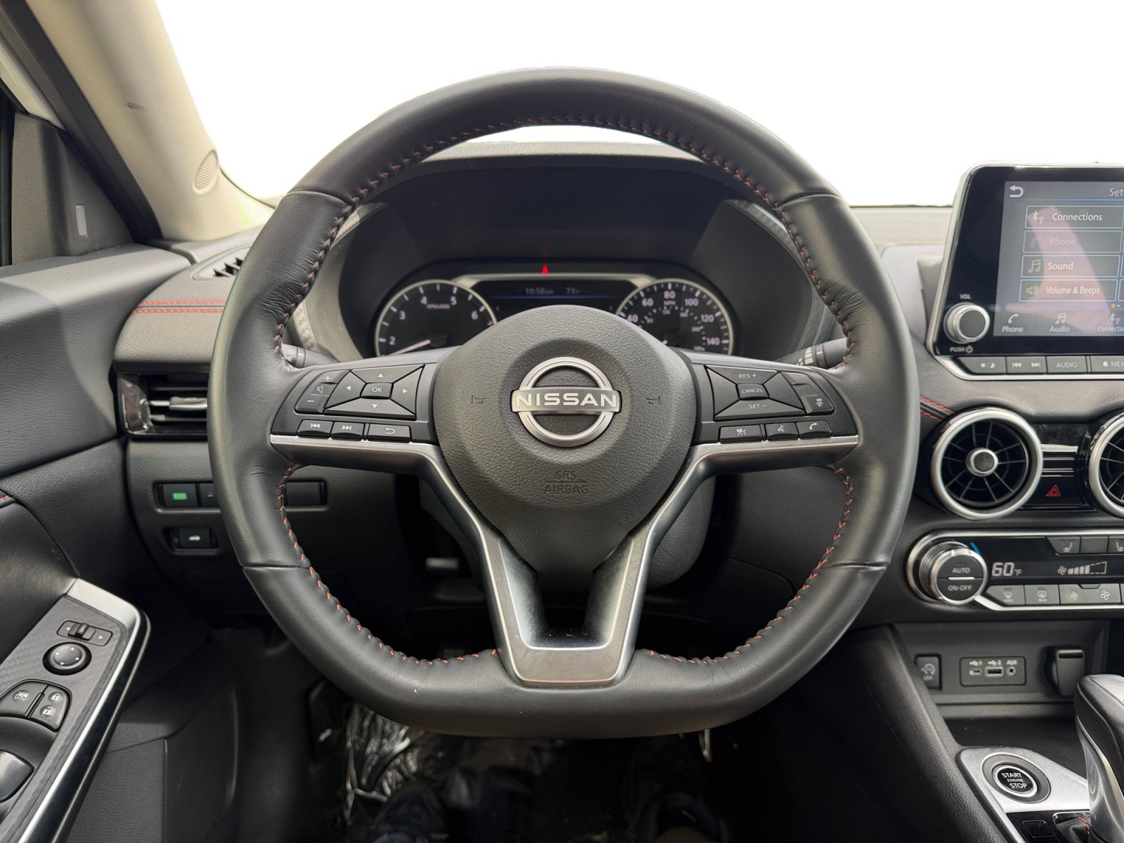 Used 2024 Aspen White Tricoat/Super Black Nissan SR image 10