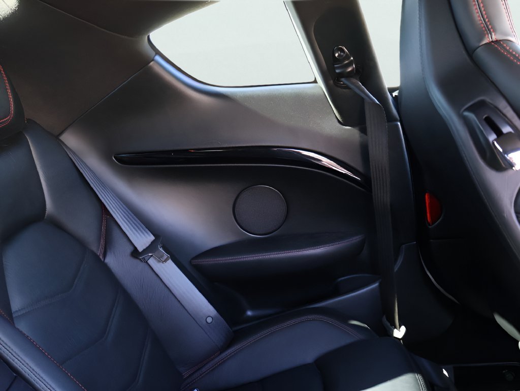 Used 2018 White Maserati Sport image 15