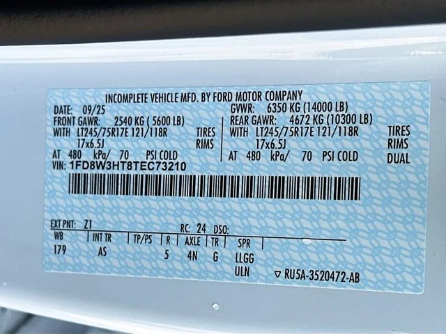 New 2026 Oxford White Ford XL image 18