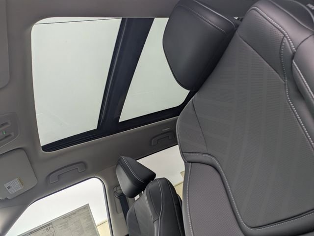 New 2026 BLACK OBSIDIAN INFINITI Luxe 2WD image 22