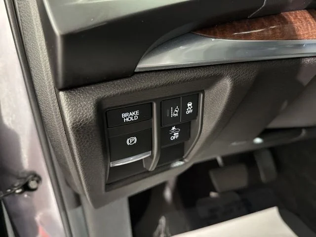 Used 2020  Acura 3.5L image 21