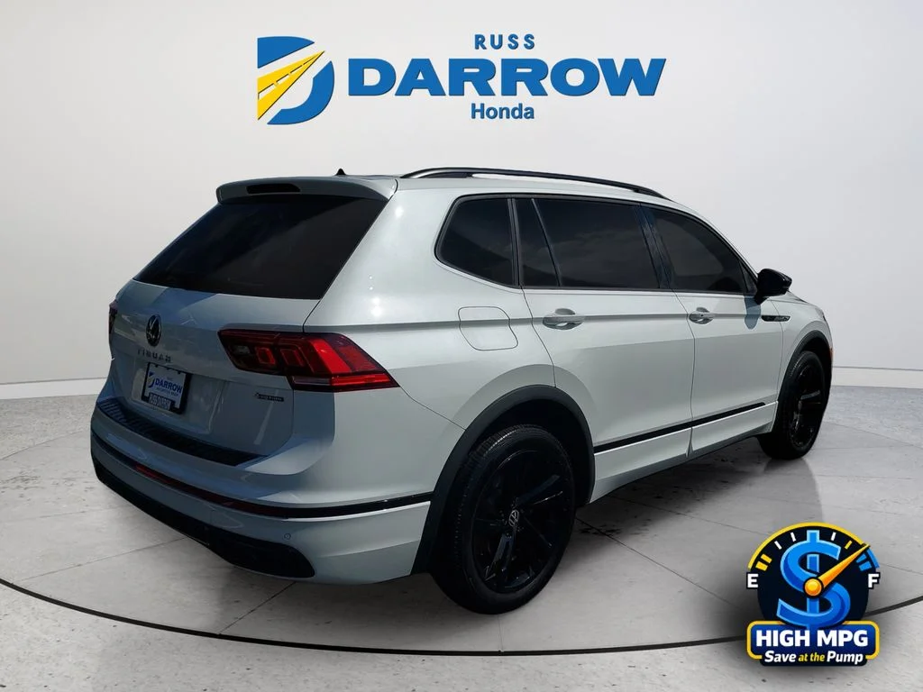 Used 2023 White Volkswagen 2.0T SE R-Line Black image 5