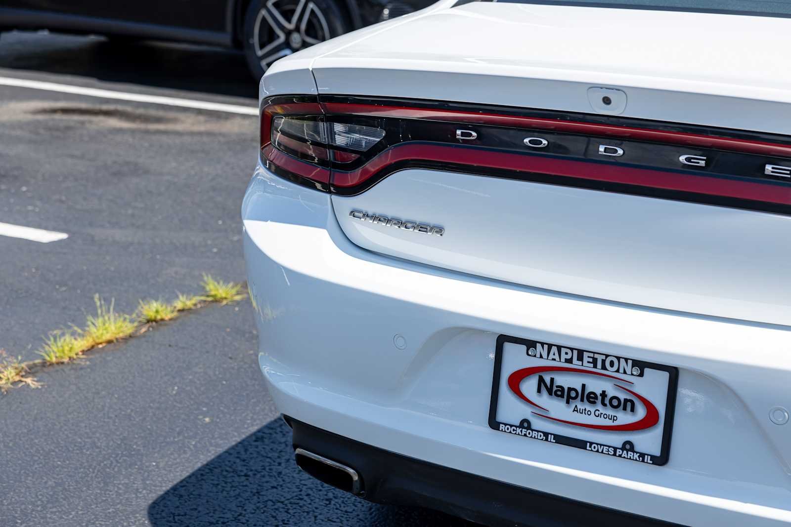 Used 2022 White Knuckle Clearcoat Dodge SXT image 35