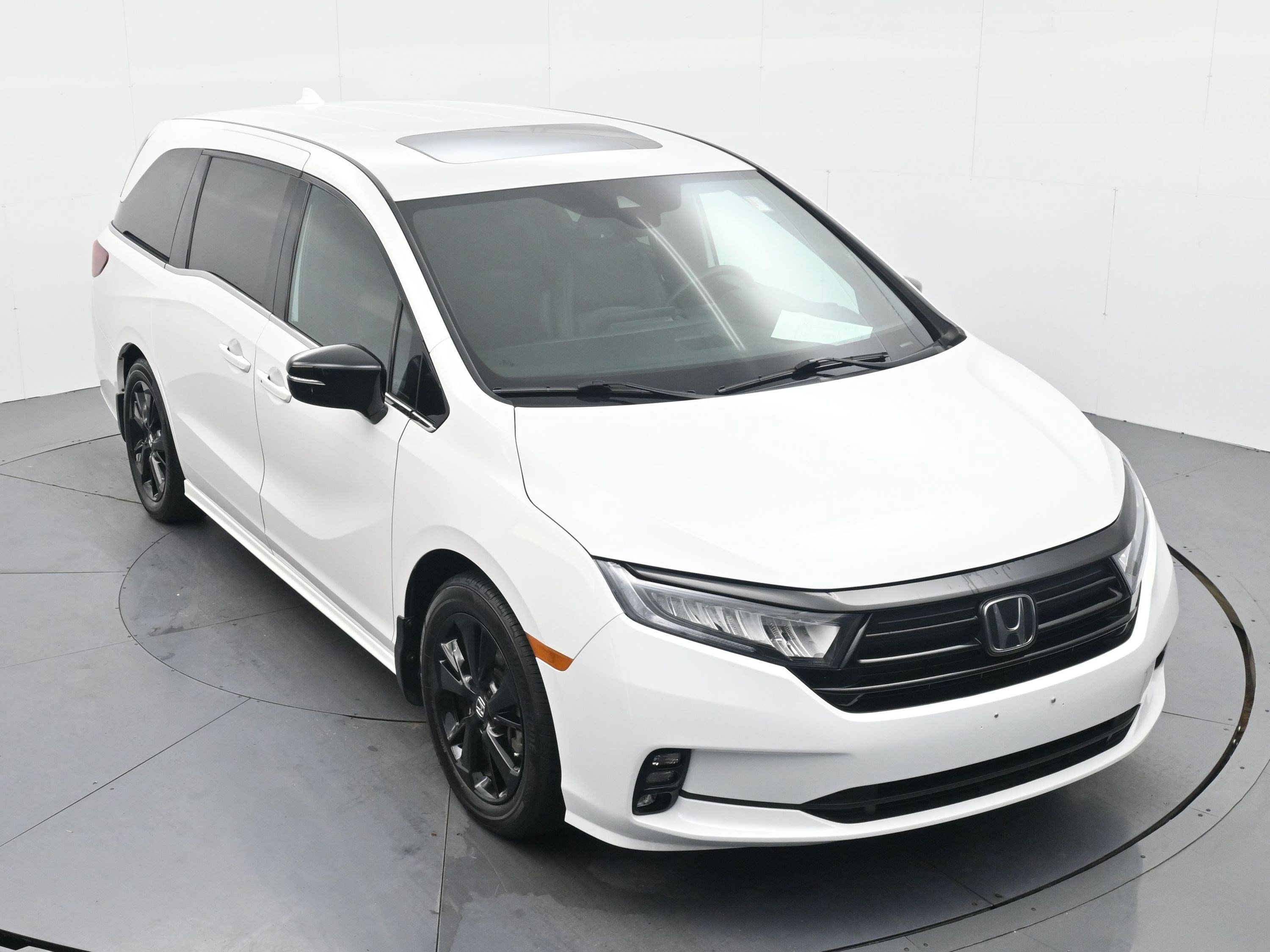 Used 2024 White Honda Sport image 19