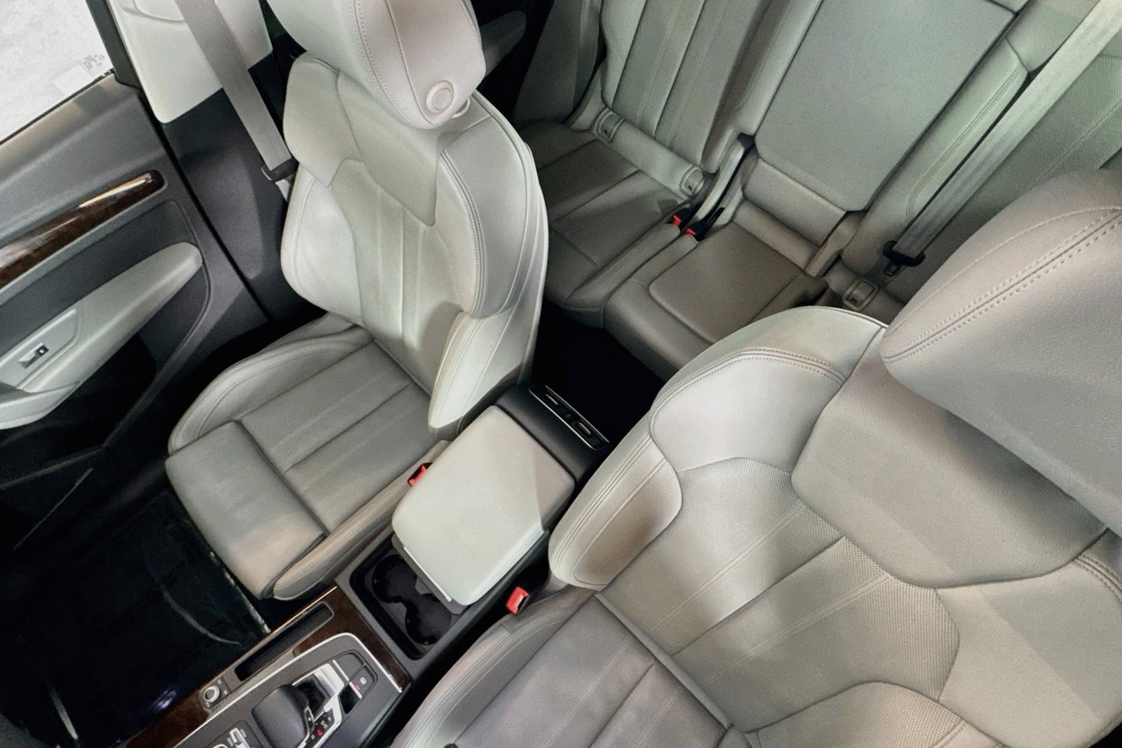 Used 2018 Moonlight Blue Metallic Audi Premium Plus image 20