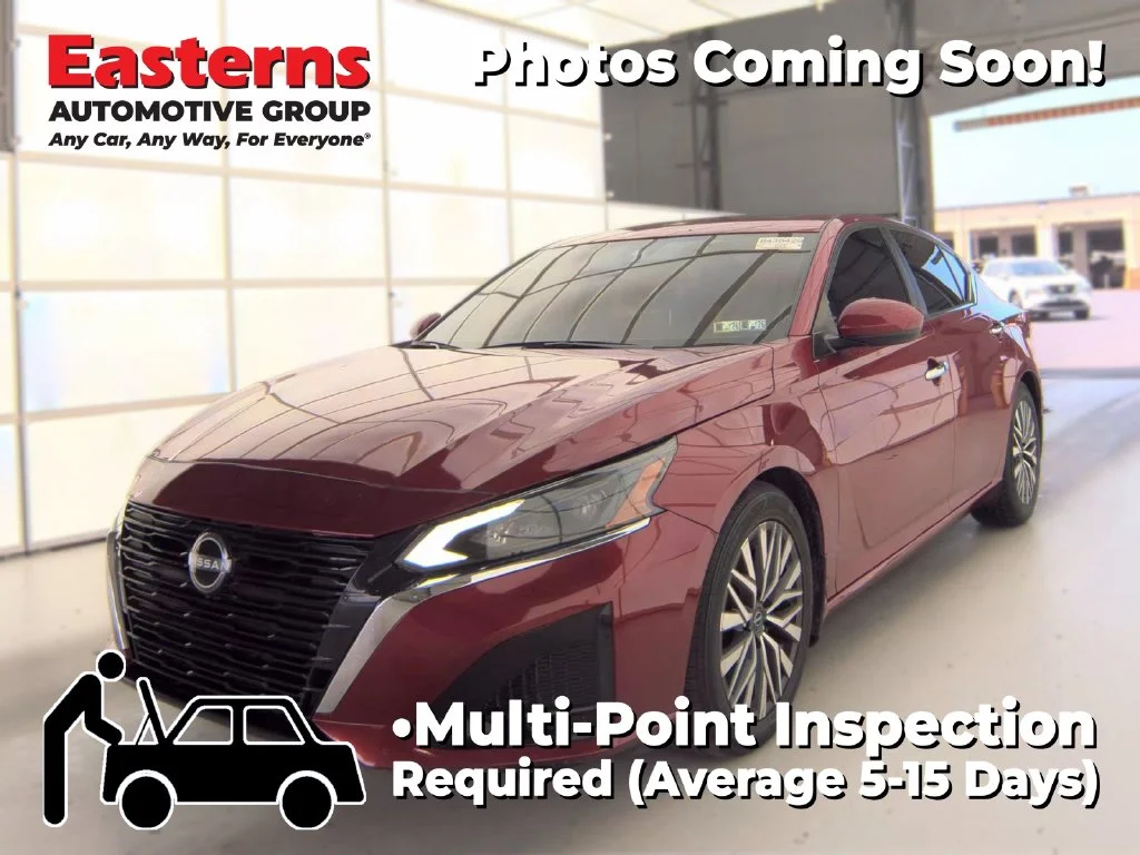 Used 2023 Red Nissan 2.5 SV image 1
