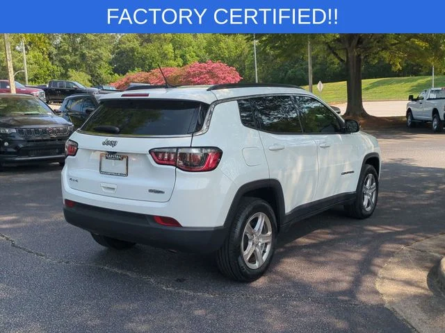 Used 2024 White Jeep Latitude image 5
