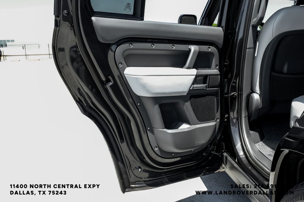 2026 Land Rover Defender X-Dynamic SE - Photo 46