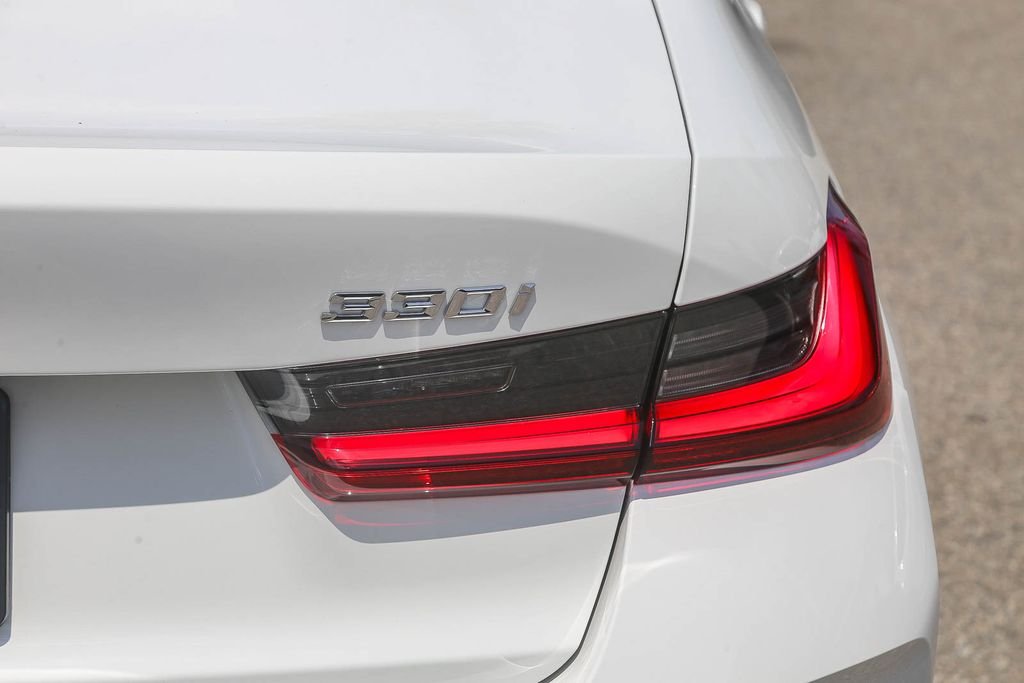 New 2026 Alpine White BMW 330i image 7