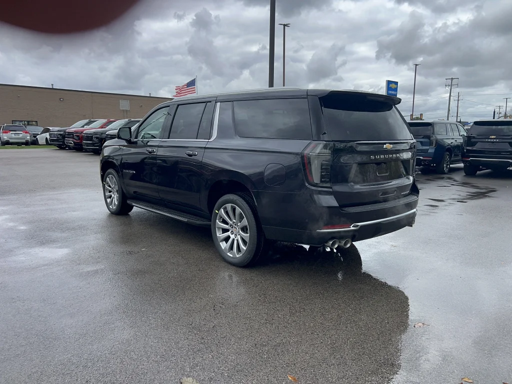 New 2026 Dark Ash Metallic Chevrolet Premier image 7