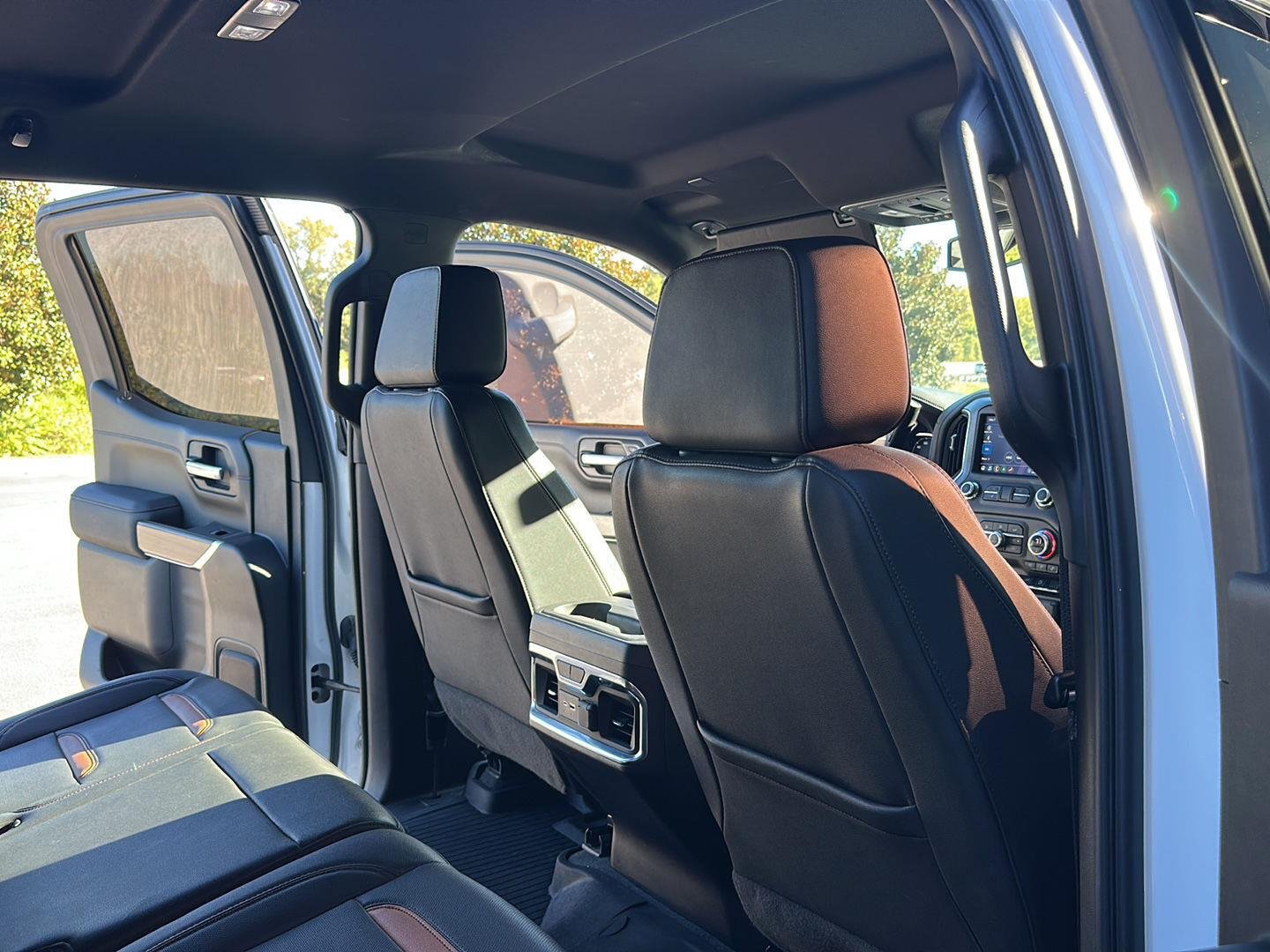 Certified Used 2021 Summit White GMC AT4 image 28