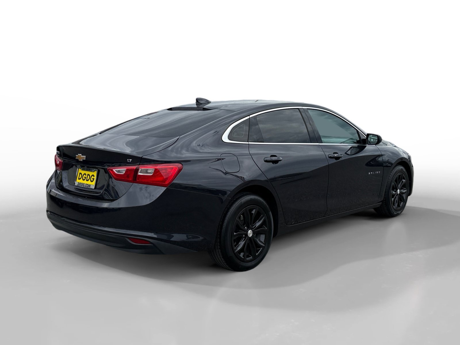 Used 2023 Ash Chevrolet LT image 5