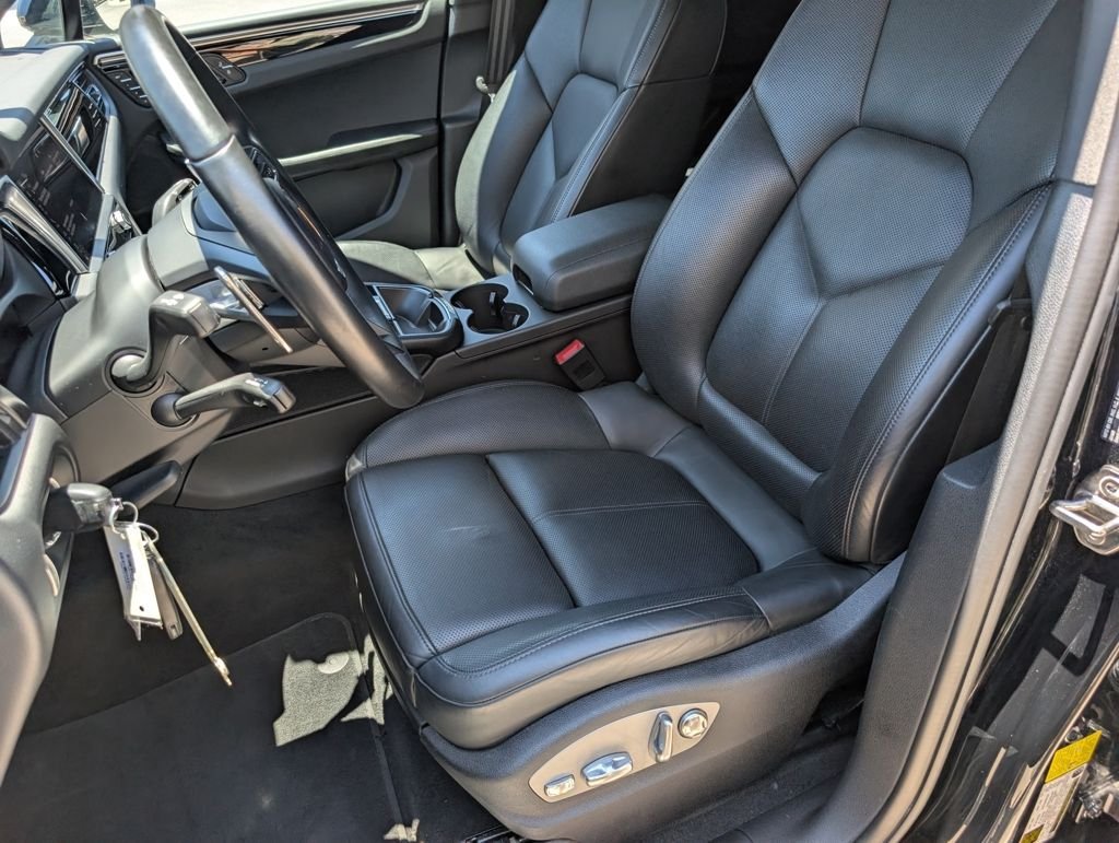 Used 2024 Black Porsche  image 5