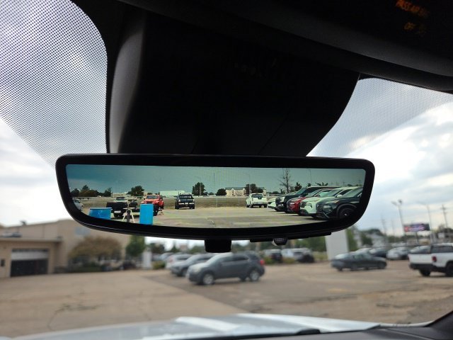 Used 2025 White GMC AT4 image 39