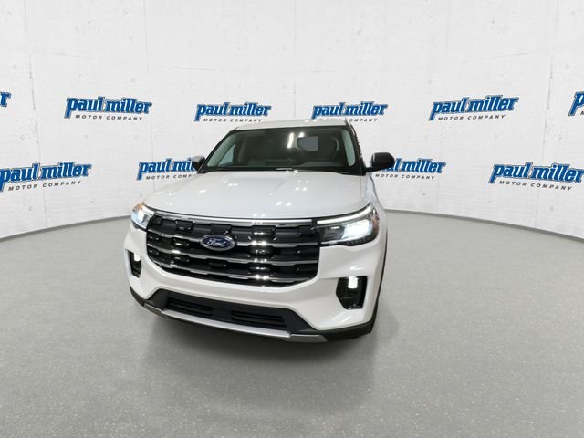 New 2026 Star White Metallic Tri-Coat Ford Active image 3