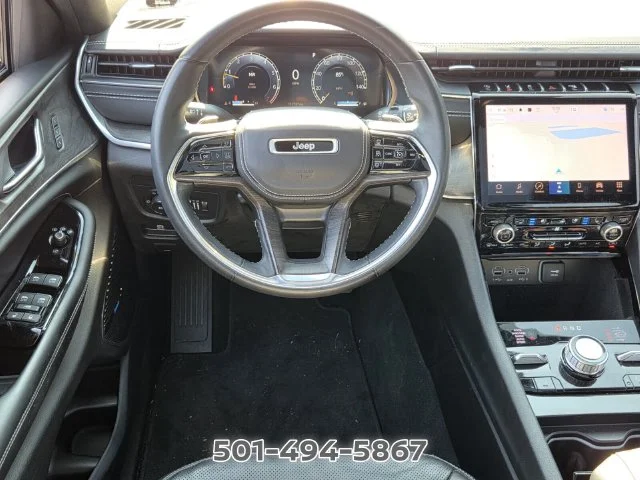 Used 2022 Silver Jeep Overland image 8