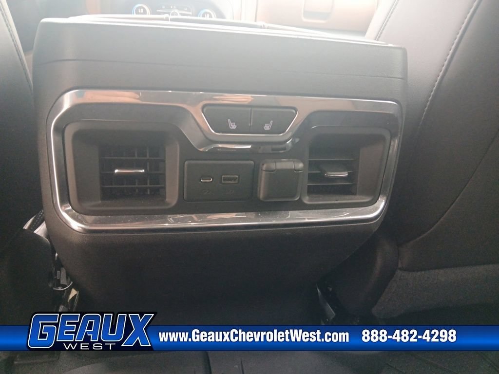 Used 2019 IRIDESCENT PEARL TRICOAT Chevrolet High Country image 36