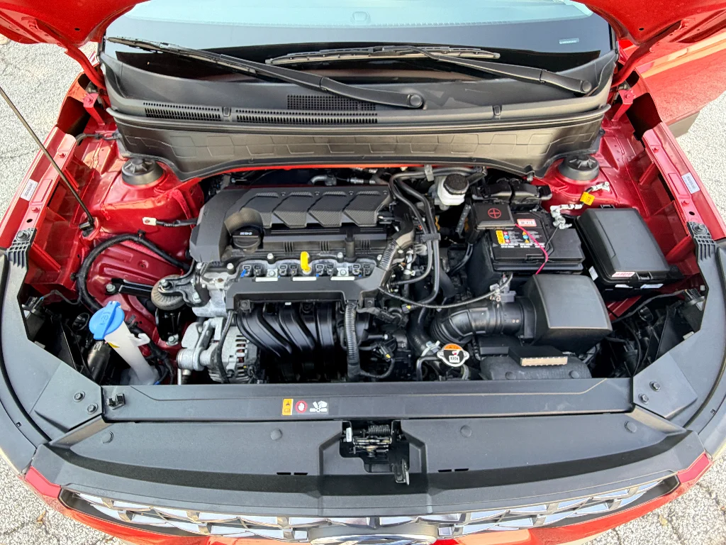 Used 2025 Ultimate Red Hyundai SEL image 33