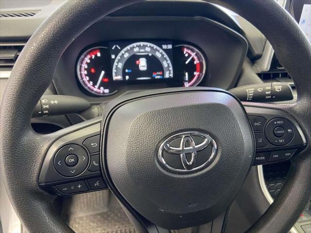 Used 2025 Silver Sky Metallic Toyota LE image 20