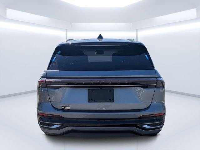 Used 2024 Gray Lincoln Reserve image 4