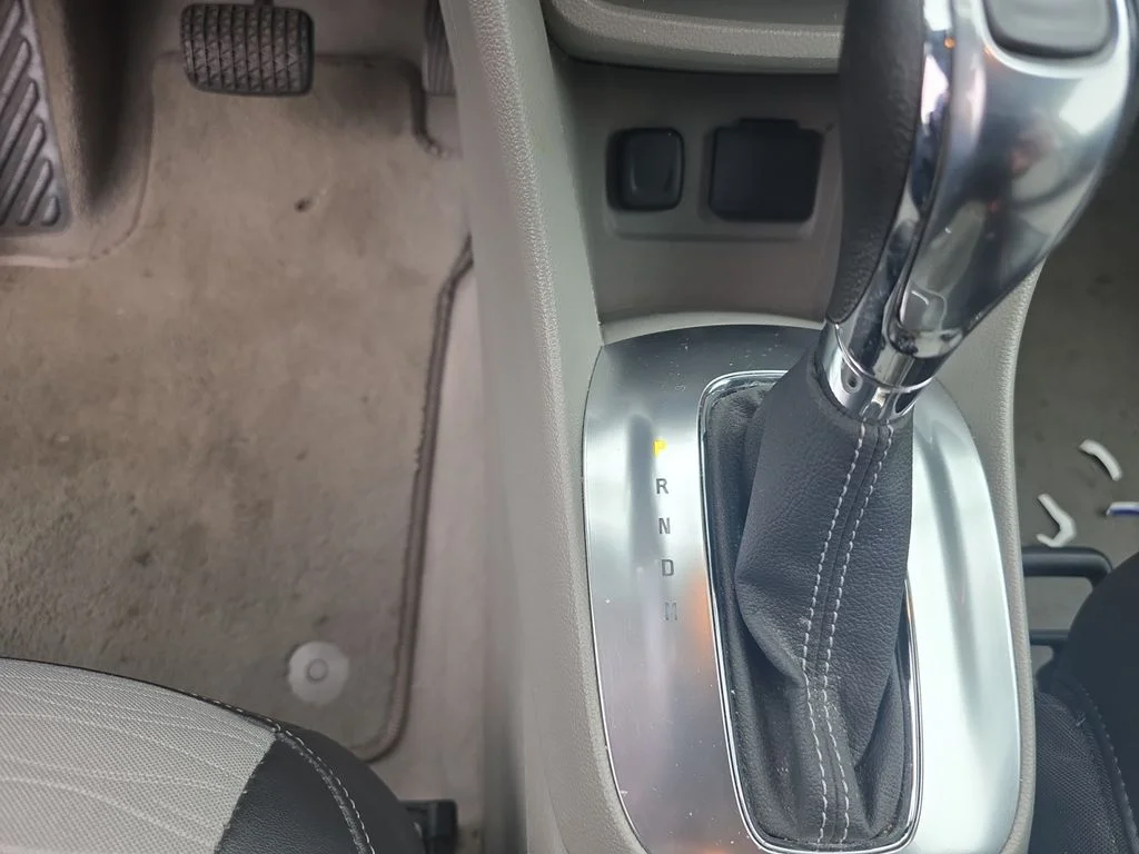 Used 2015 White Pearl Tricoat Buick Base image 18