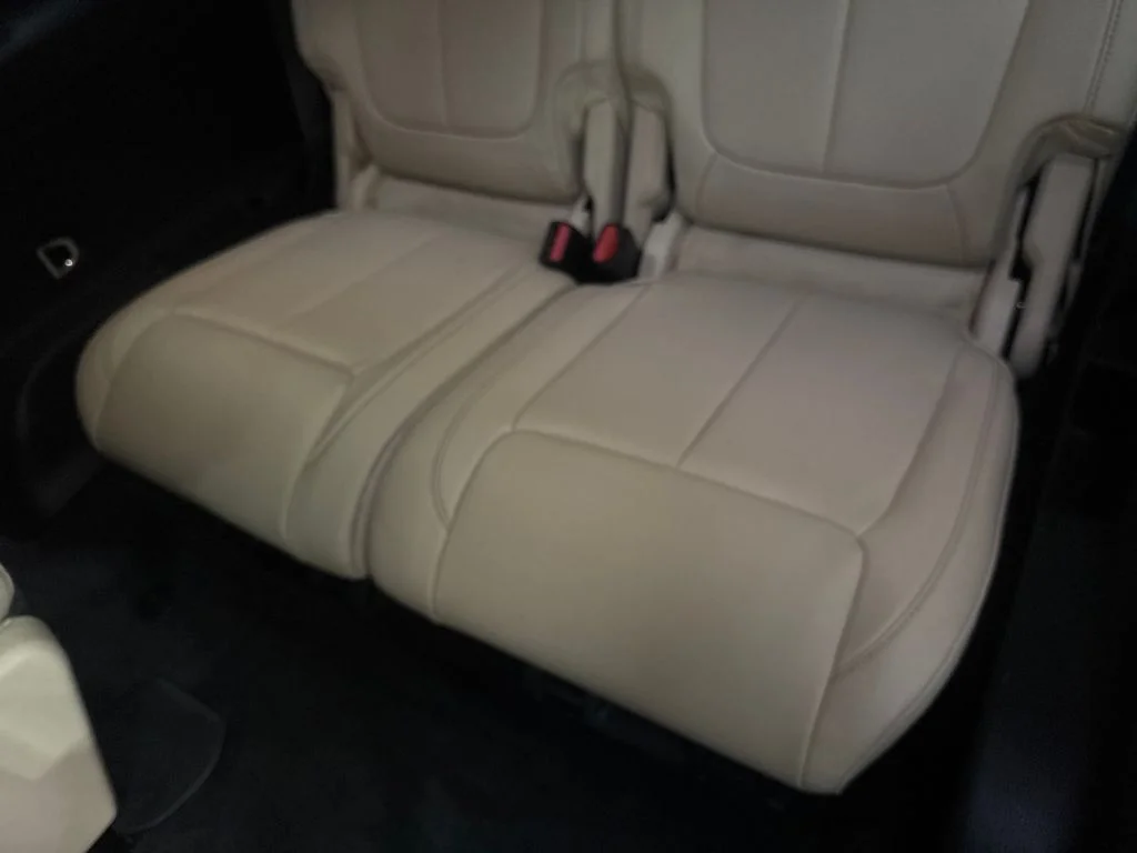 Used 2022 Silver Jeep Limited image 41
