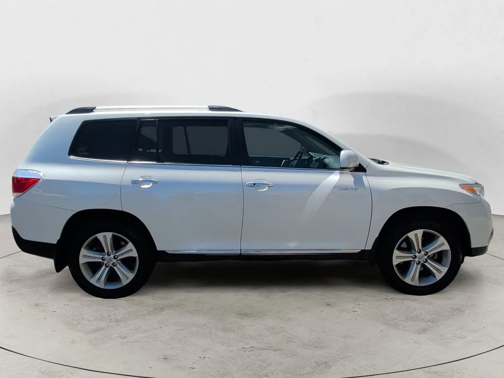 Used 2012 White Toyota Limited image 6