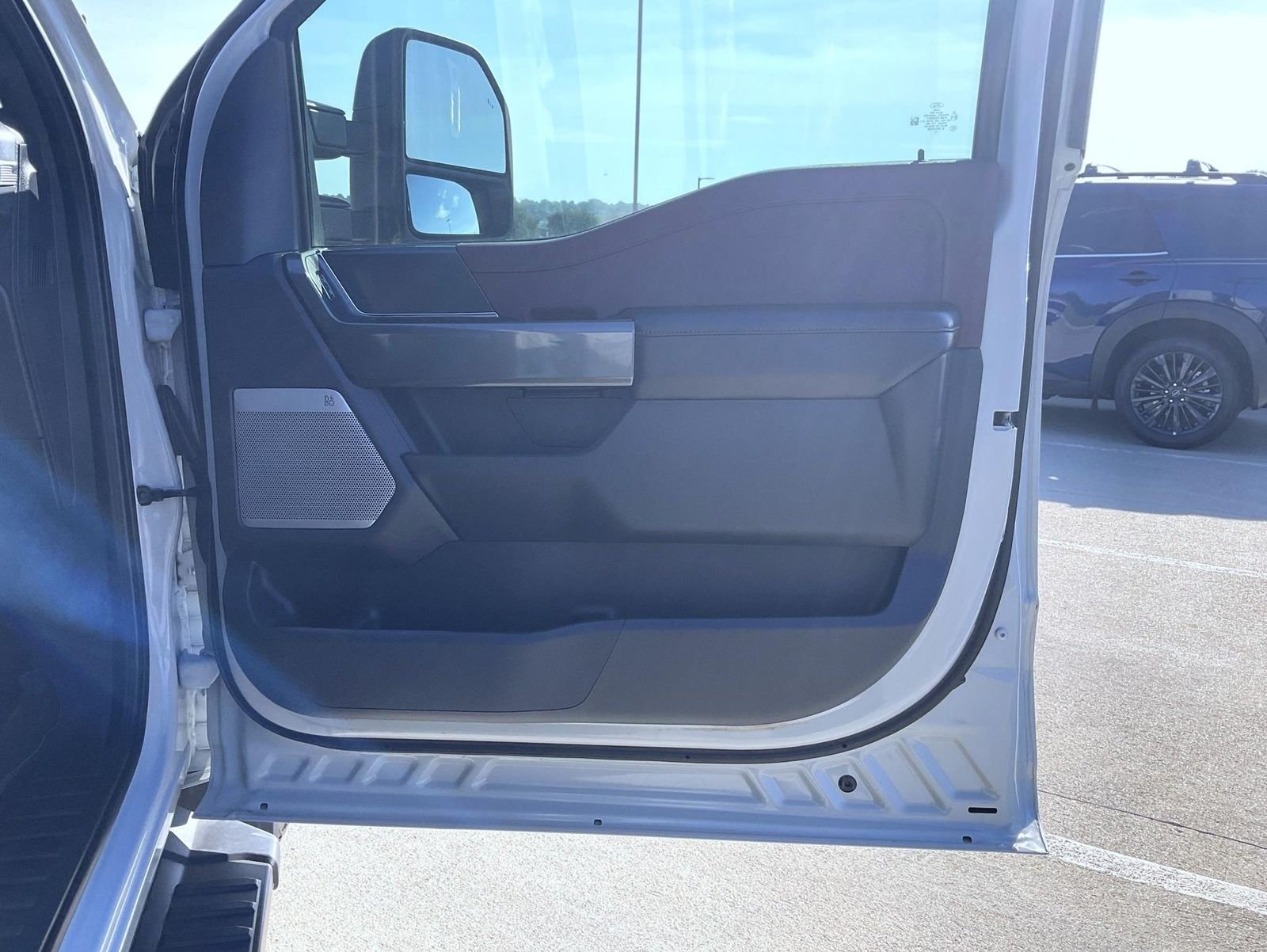 Used 2023 White Ford Lariat image 17