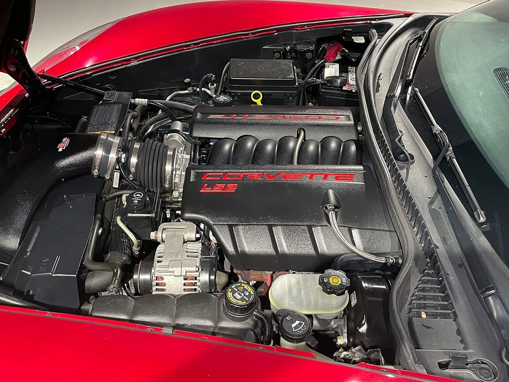 Used 2005 Magnetic Red Metallic Chevrolet NA image 22