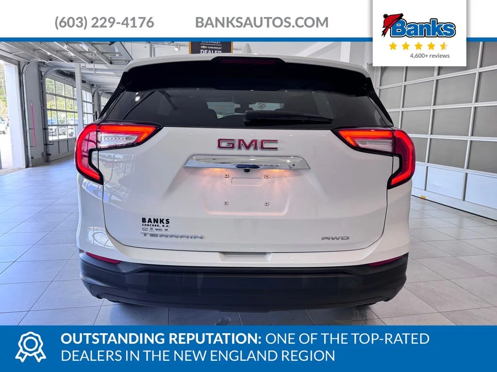 Used 2022 White GMC SLE image 6