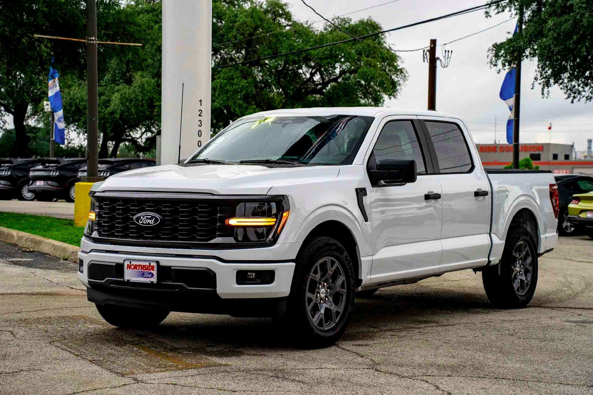 New 2026 Oxford White Ford STX image 7