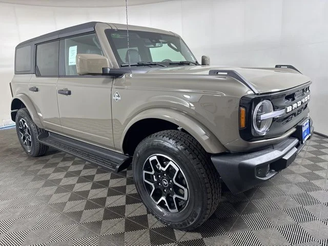 2026 Ford Bronco Outer Banks 4x4's photo