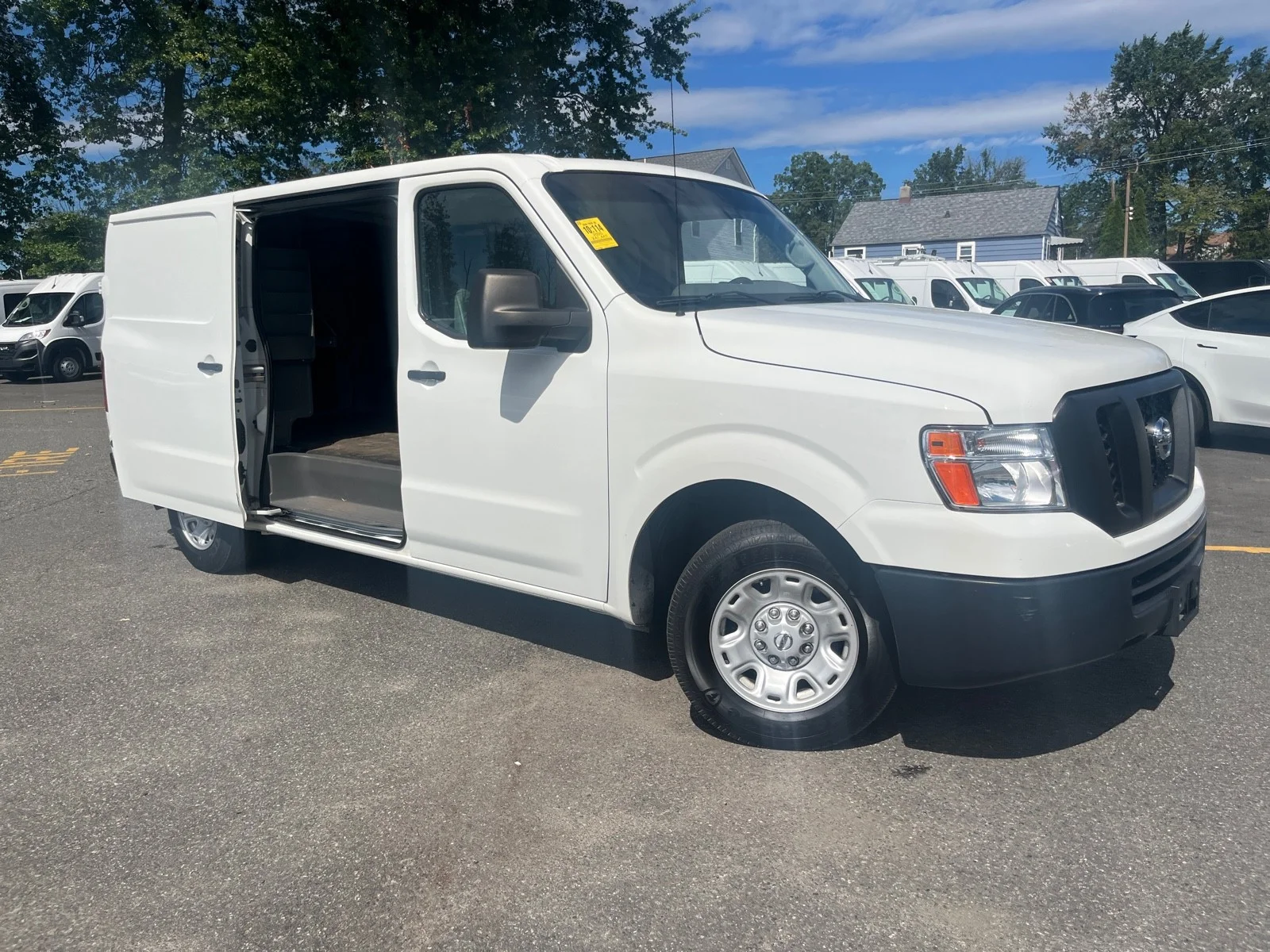 Used 2020 Glacier White Nissan SV image 8
