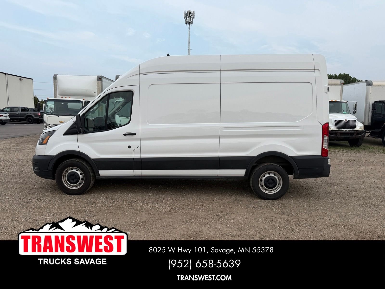 Used 2023 White Ford Base image 2