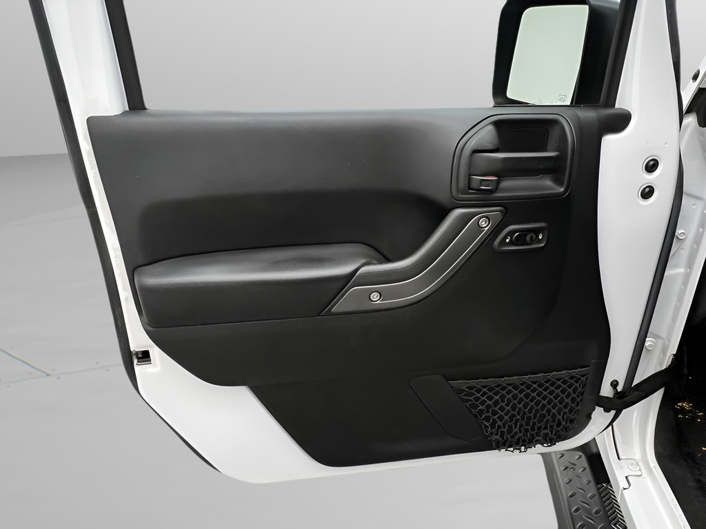 Used 2016 Bright White Clearcoat Jeep Unlimited Sport image 18