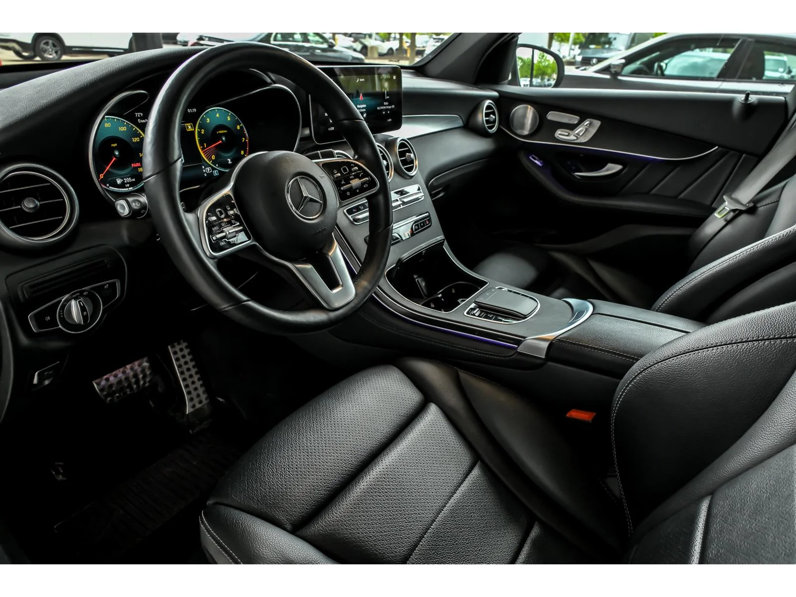 Used 2020 White Mercedes-Benz GLC 300 4MATIC® image 10