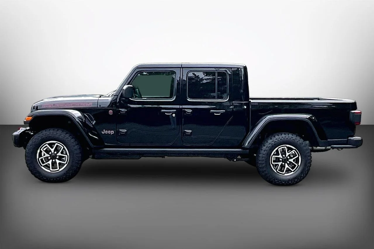 New 2026 Black Clearcoat Jeep Rubicon X image 5