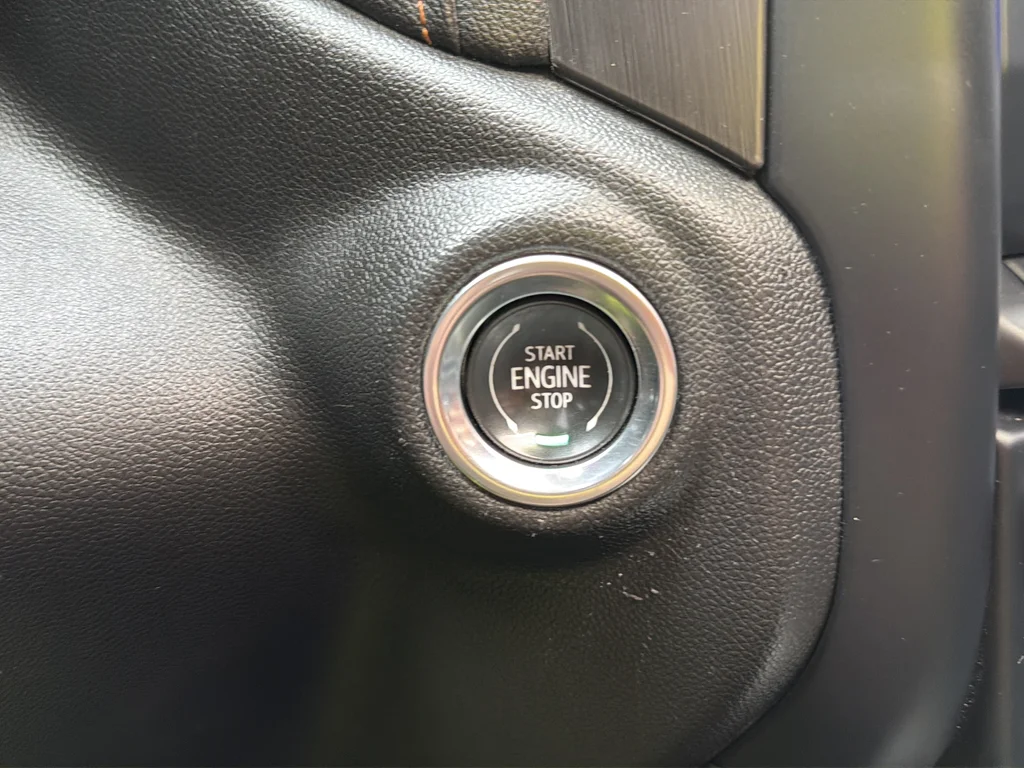 Used 2021 White GMC AT4 image 13