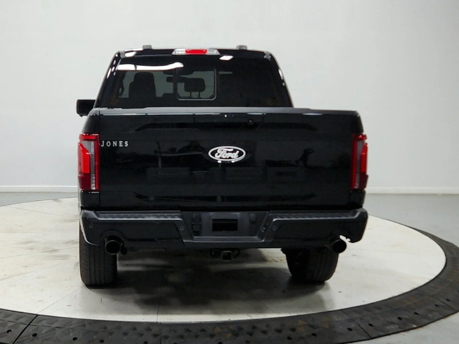 Used 2024 Black Ford Lariat image 7