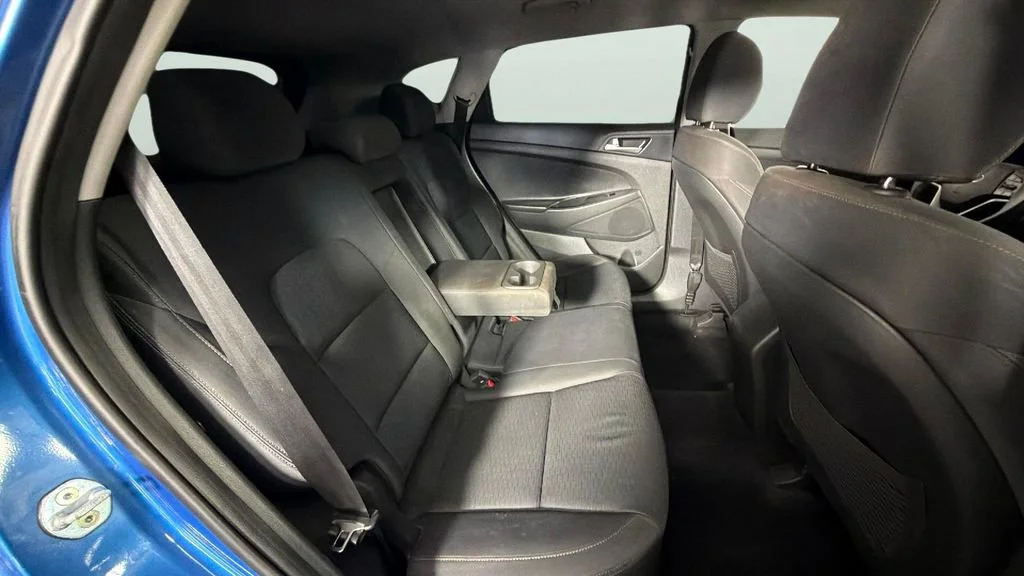 Used 2019 Blue Hyundai SE image 30