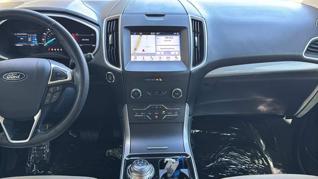 Used 2019 White Ford SEL image 9