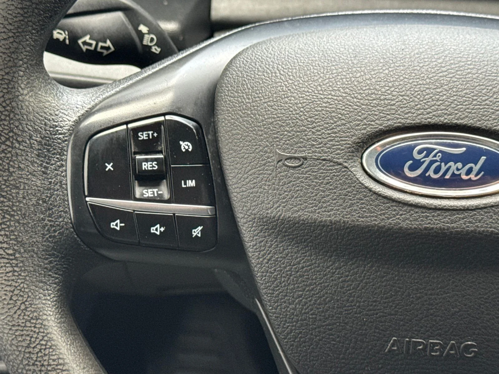 Used 2022 Oxford White Ford Base image 16