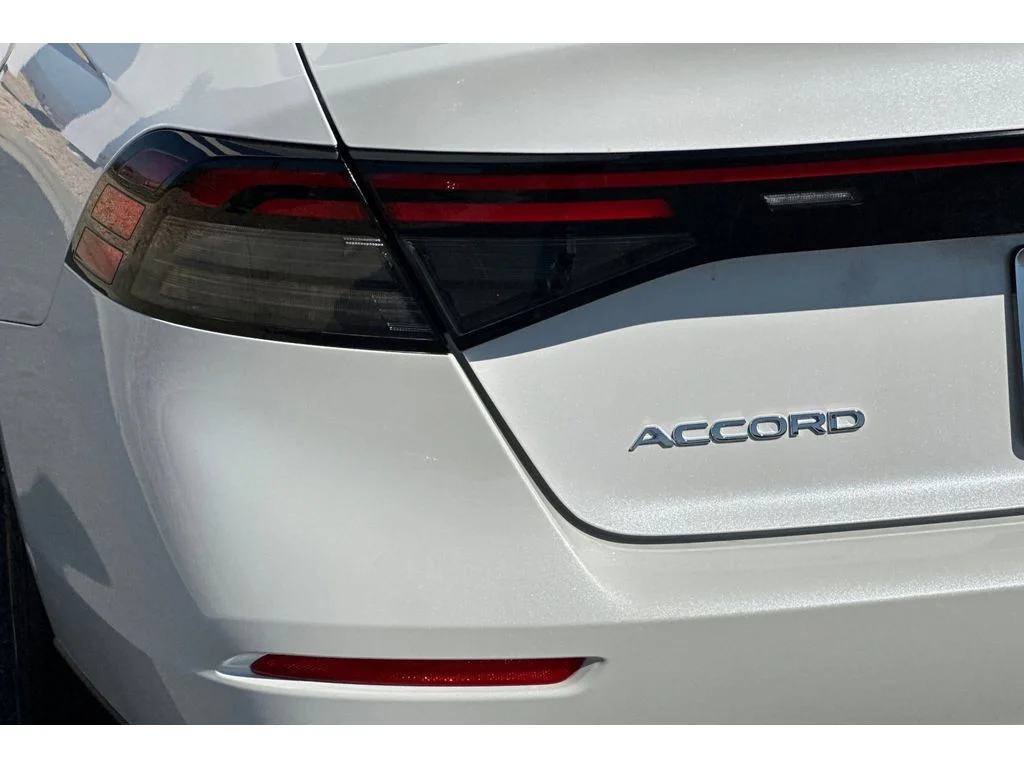 New 2026 Platinum White Pearl Honda SE image 30
