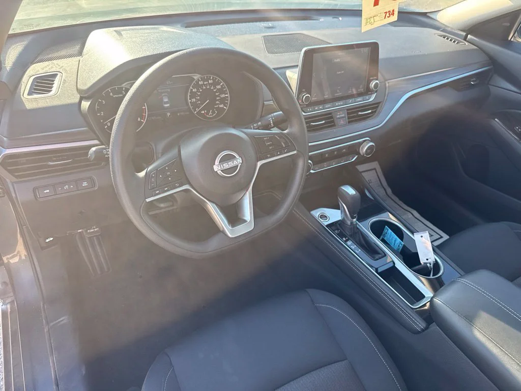Used 2023 Gray Nissan 2.5 SV image 10