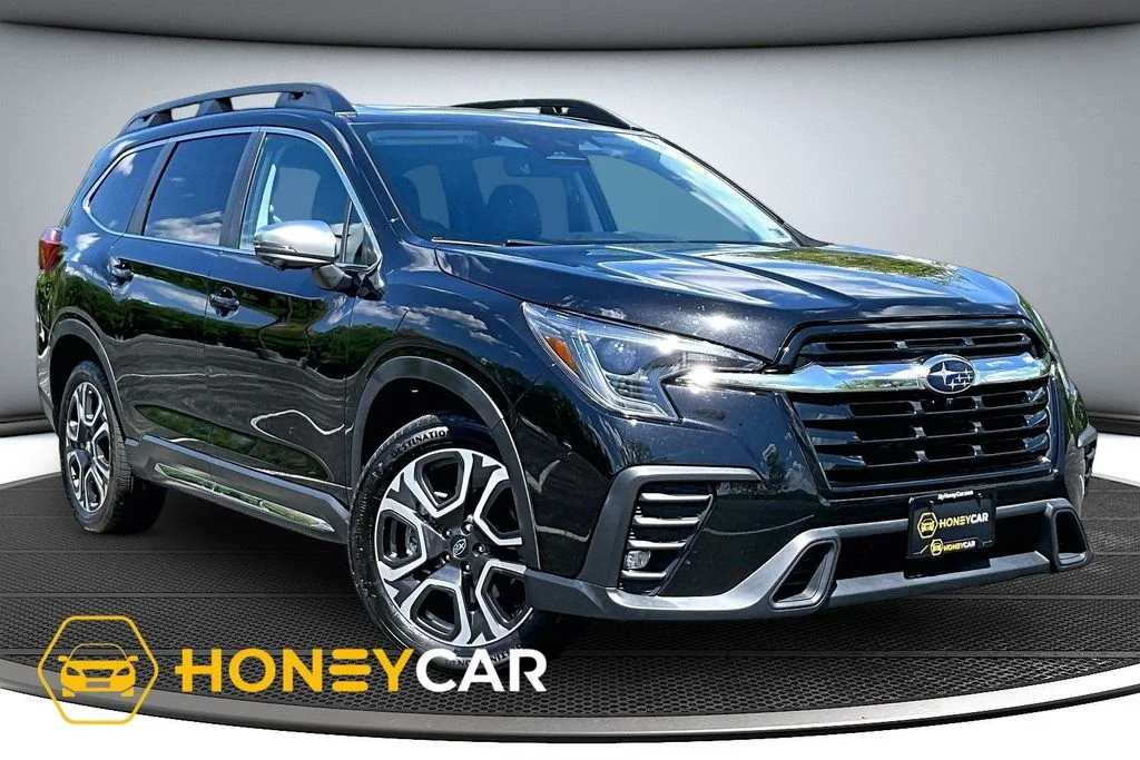 2023 Subaru Ascent Limited 7 Passenger's photo
