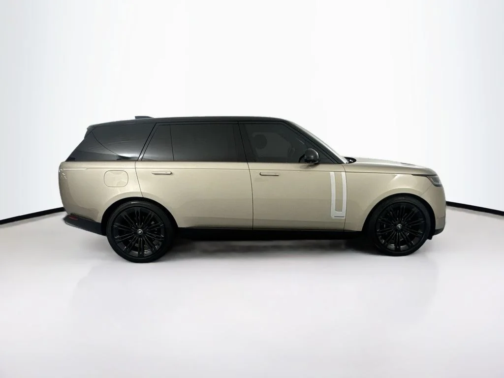 Used 2024 Gold Land Rover Autobiography image 4